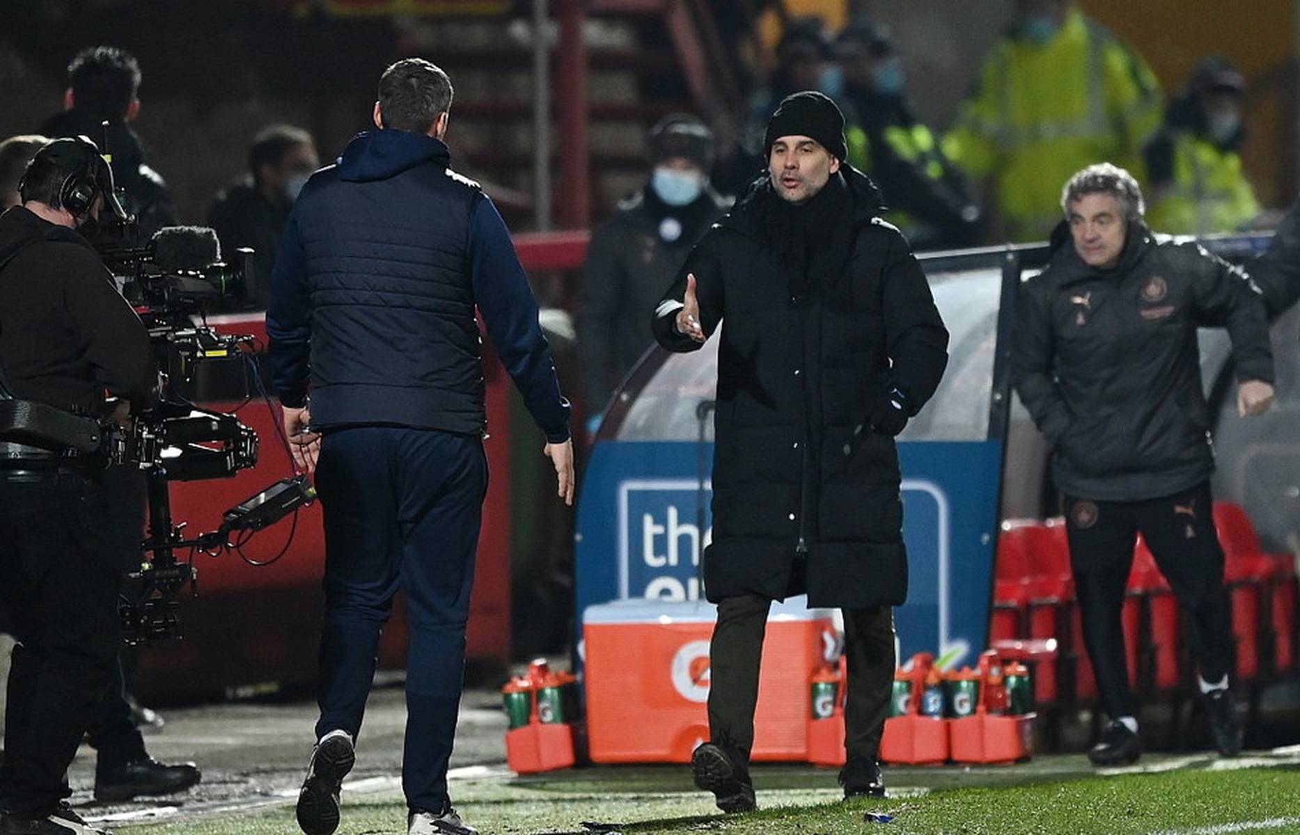 而是每一个 而是每一个