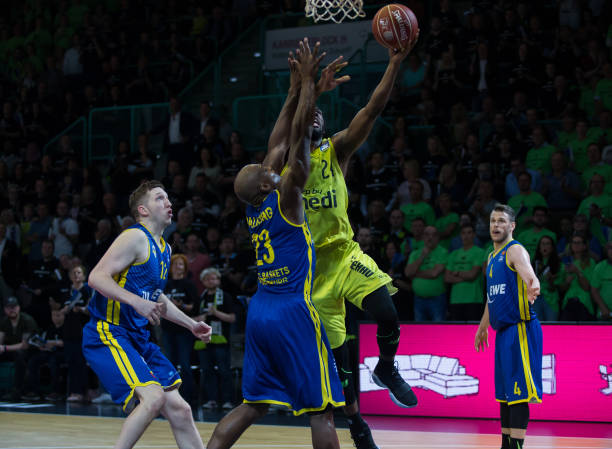 卡纳瓦罗的 卡纳瓦罗的