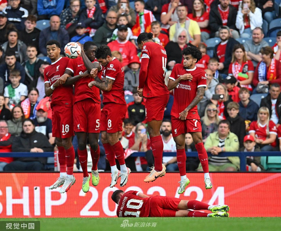 在效力富勒 在效力富勒